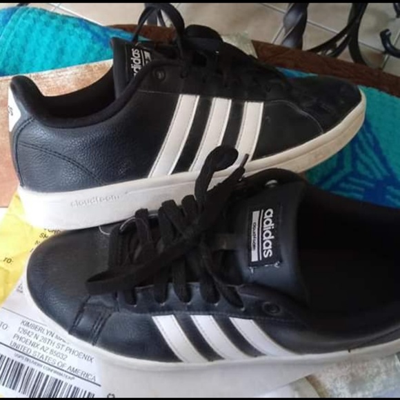 adidas Shoes - Adidas ladies cloudfoam sneakers size 7  1/2